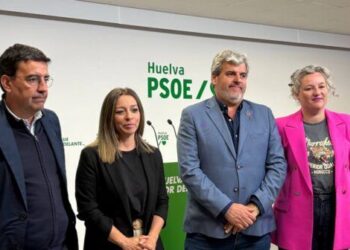 El PSOE eleva la presión en Almonte y no descarta acudir a la Fiscalía por el contrato del agua