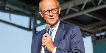 El canciller alemán acusa a Trump de falta de estrategia y advierte de que EEUU está siendo humillado por Irán