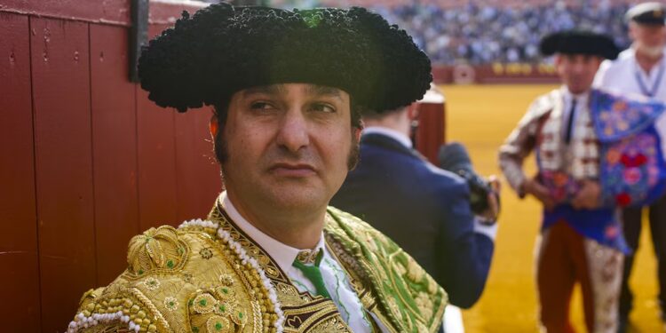 El torero Morante de la Puebla en la sexta del abono taurino. A 16 de abril de 2026 en Sevilla (Andalucía, España) (Eduardo Briones / Europa Press). Fuente: Infobae.