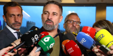 Polémica por la compatibilidad del jefe de prensa de Vox con un cargo retribuido en Canal Sur