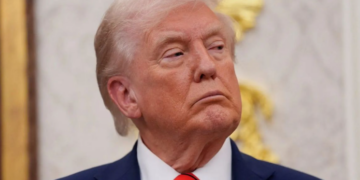 Trump aplaza la ofensiva sobre Irán tras semanas de escalada militar y presión internacional