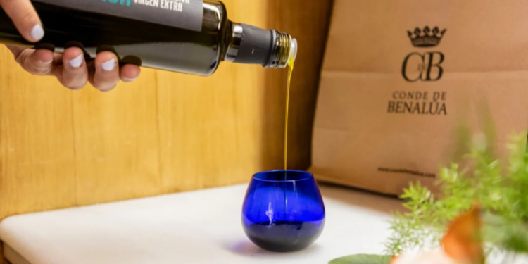 Granada ensalza el AOVE premium como símbolo de identidad en una jornada exclusiva del sector