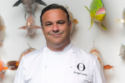 El chef Ángel León redefine la alta cocina al trasladar su restaurante a la marisma de Cádiz