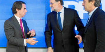 El PP apuesta por una campaña andaluza sin expresidentes y con protagonismo de Moreno