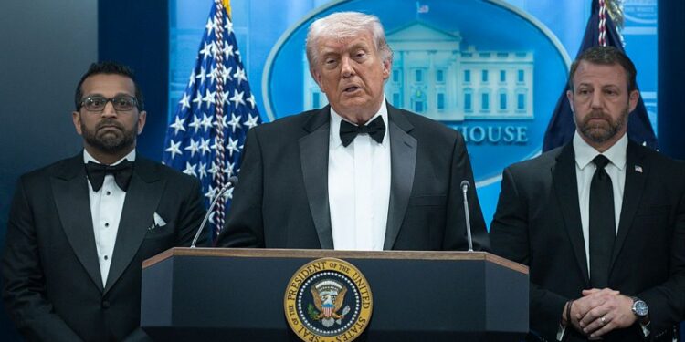Un atentado frustrado contra Trump desata el pánico en la cena de corresponsales de la Casa Blanca