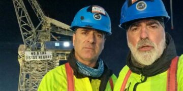 Dos trabajadores gaditanos atrincherados en protesta