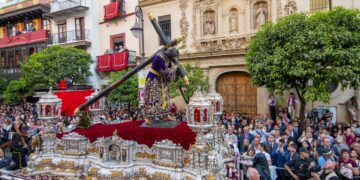 El Jueves Santo en Andalucía: tradición, grandes cofradías y la antesala de la Madrugá