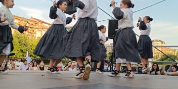 Jaén mantiene vivas sus raíces con la 38 edición del Festival Infantil de Folklore