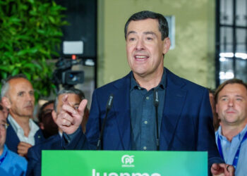 Moreno insiste en gobernar en solitario pese a perder la mayoría absoluta