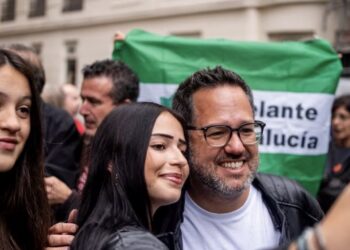 Adelante Andalucía supera a Vox en Sevilla y Cádiz y moviliza a jóvenes que antes no votaban