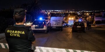Un joven mata a sus padres y deja cuatro heridos graves en un tiroteo en El Ejido
