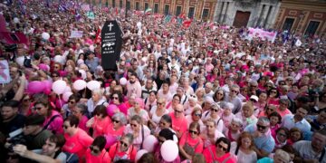 Un estudio alerta de un aumento de la mortalidad por cáncer en Andalucía y lo relaciona con el deterioro de la sanidad pública