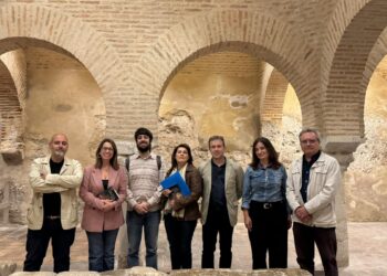 David Uclés llena los Baños Árabes de Jaén en la clausura del Aula de Literatura de la UNED