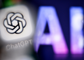 Familiares de víctimas de tiroteo demandan a OpenAI