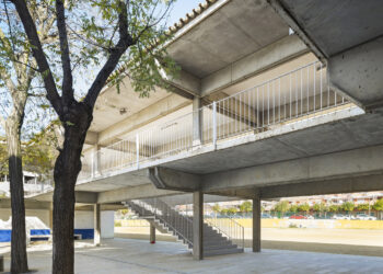 Calendario escolar Sevilla 2026 con puentes y días festivos del curso 2026/27