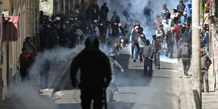 Conflictos y bloqueos amplían la tensión política en Bolivia