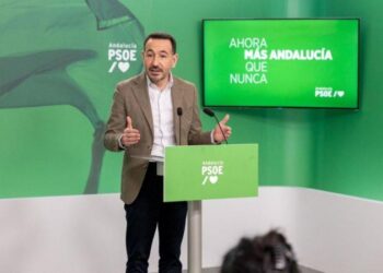 El PSOE andaluz aprieta a Moreno Bonilla y le exige dejar de “mirar el calendario” mientras Andalucía espera soluciones