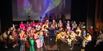 El Teatro Darymelia se rinde a la magia de Disney con un concierto sinfónico que conquista a familias de todas las edades
