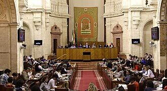 Constitución del Parlamento andaluz antes del debate de investidura