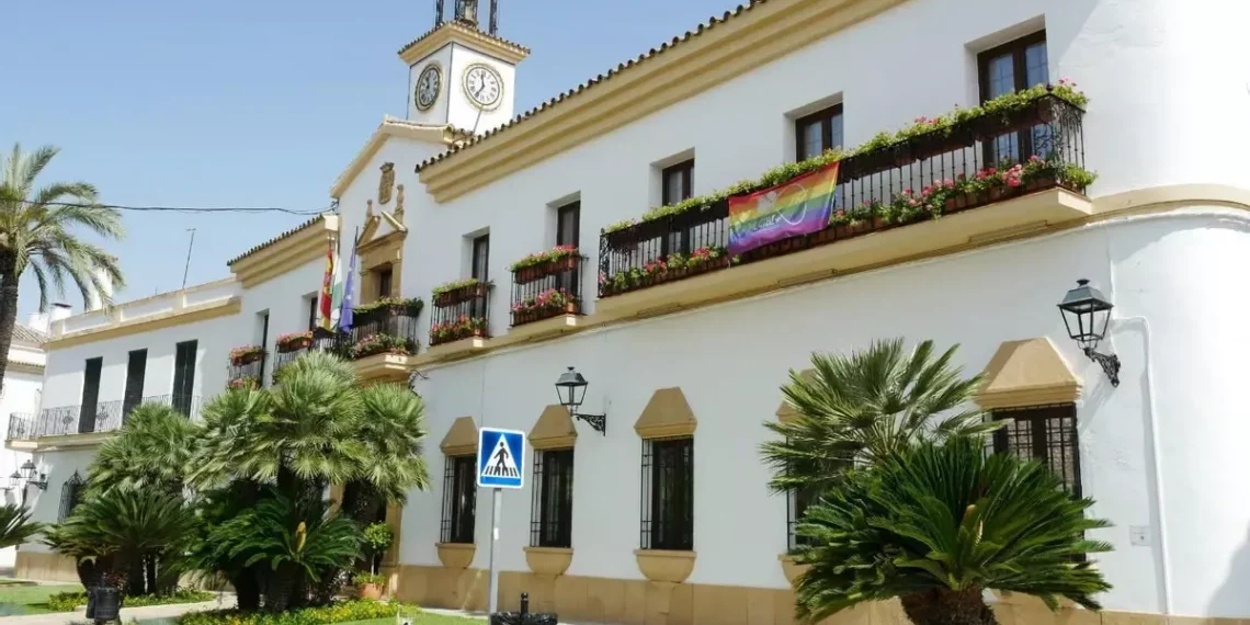 Polémica en Córdoba: un sacerdote carga contra el Orgullo LGTBI y desata una ola de críticas