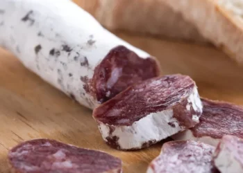 Alerta alimentaria por salmonela: Sanidad ordena retirar varios lotes de fuet de la marca Can Duran