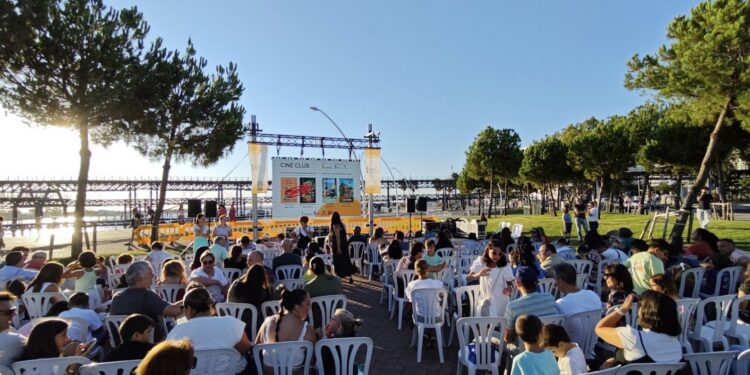 El Festival de Cine de Huelva y el Puerto renuevan su alianza para impulsar la 52ª edición del certamen