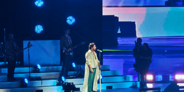 Manuel Carrasco en Sevilla durante el concierto Viento Salvaje en La Cartuja