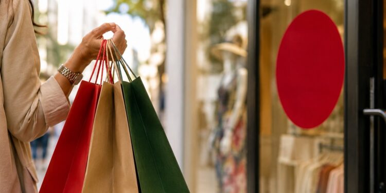 Siete de cada diez andaluces aprovecharán las rebajas de verano, aunque el gasto seguirá marcado por la prudencia