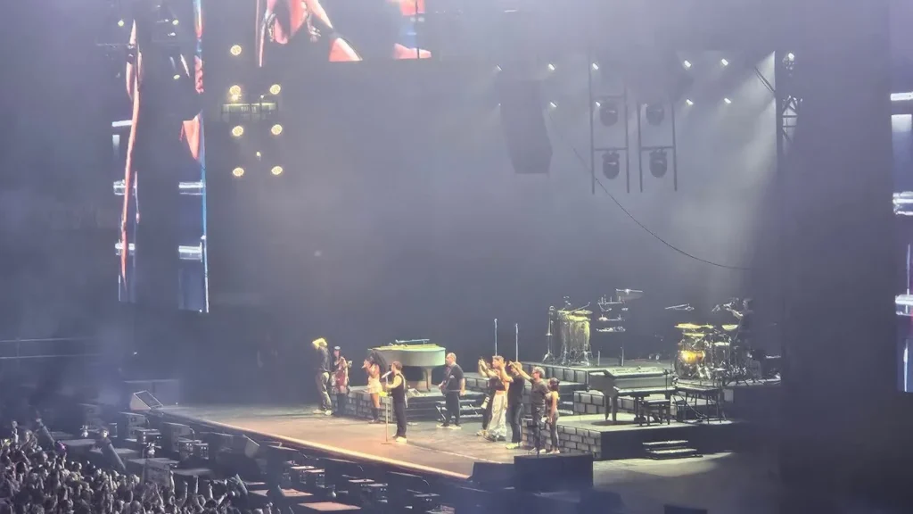 Alejandro Sanz en Sevilla durante el concierto de la gira ¿Y ahora qué? en el Estadio de La Cartuja