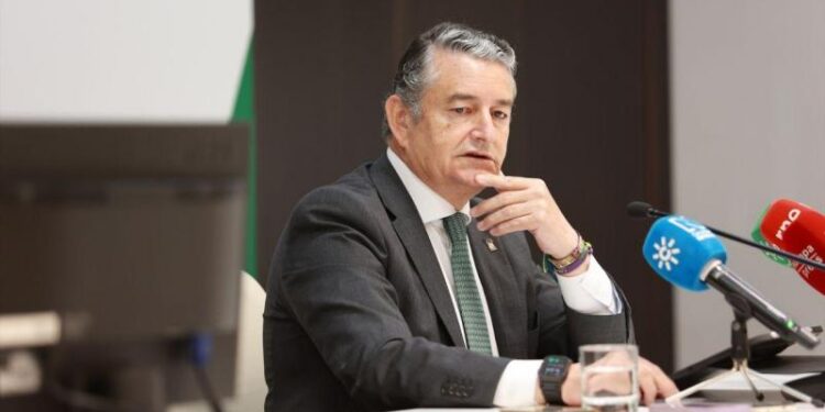 La Junta mantendrá cerrado por las tardes el 75% de los centros de salud este verano mientras Andalucía sigue esperando una Atención Primaria reforzada