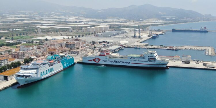 El Puerto de Motril renuncia al megaproyecto de cruceros y apuesta por una terminal más pequeña y ampliable