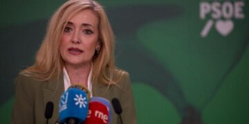 El PSOE-A exige a Moreno Bonilla que aclare el plan sanitario del verano y denuncia opacidad en las contrataciones