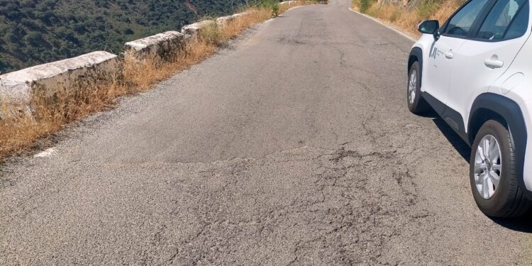 La Diputación mejorará la señalización horizontal carreteras Málaga en 99 vías provinciales