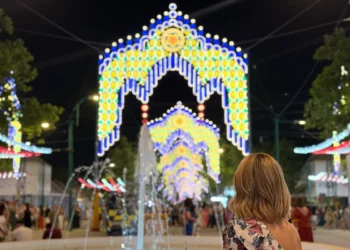 Granada se entrega al Corpus 2026 entre tradición, casetas, música y una feria que vuelve a llenar la ciudad