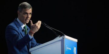 Sánchez mueve ficha para agotar la legislatura y anuncia el inicio de los trámites para aprobar los Presupuestos de 2027