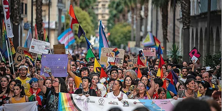 Huelva saldrá a la calle el 25 de junio para reivindicar el Orgullo bajo el lema “Contra tu odio, nuestro orgullo”