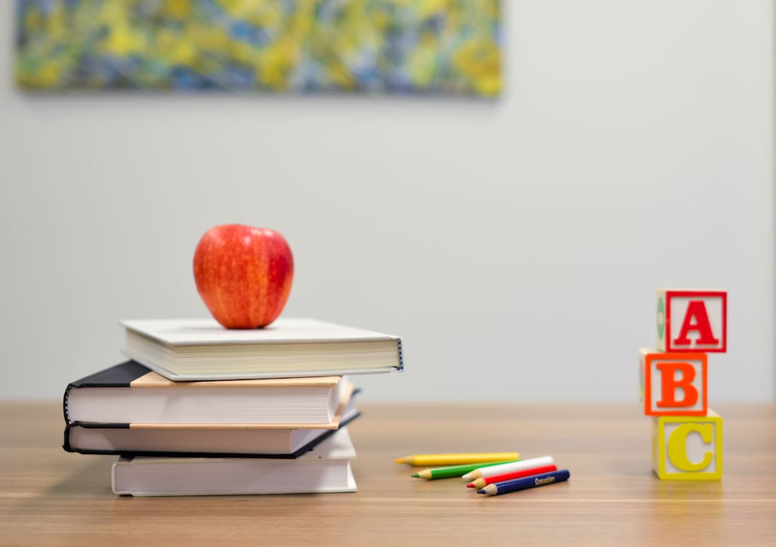 Matriculación Andalucía 2026: guía rápida para matricular a tus hijos según su edad