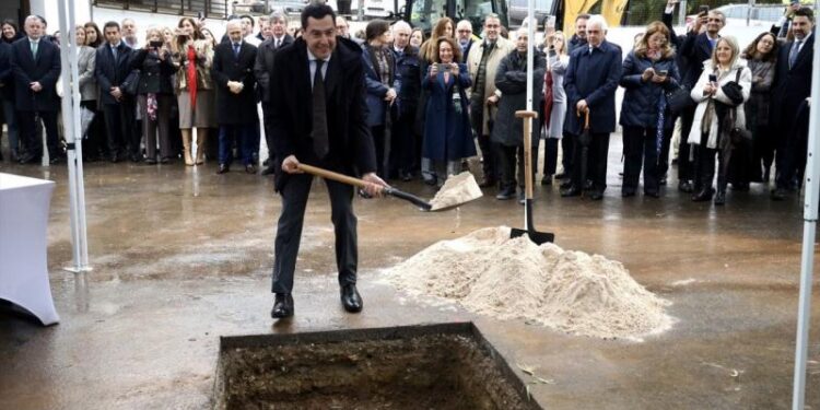 Andalucía, a la cola de España en inversión sanitaria por habitante