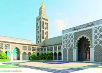El proyecto de una gran mezquita en el Polígono Sur desata el choque político mientras Vox intenta convertir el debate religioso en confrontación