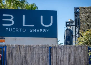 La Justicia avala el cierre de los chiringuitos de Puerto Sherry y rechaza el recurso presentado por los empresarios