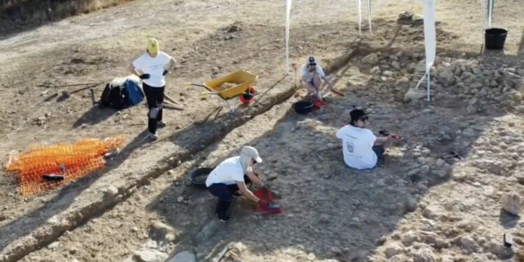 Las excavaciones en Jaén sacan a la luz la ciudad íbera arrasada por Escipión el Africano en la guerra contra Aníbal
