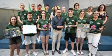 El equipo granadino IMO Racing representará a España en la final mundial de STEM Racing 2026 en Singapur