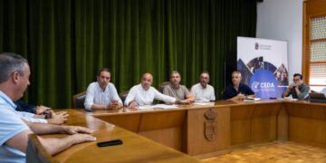 Reunión sobre ayudas para el incendio de Almería en municipios afectados