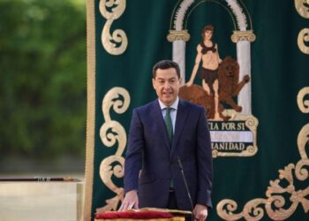 Moreno Bonilla reivindica la «vía andaluza» tras sellar su pacto con Vox: «Los valores no cambian»