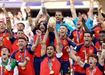 España levanta su segunda copa del Mundo