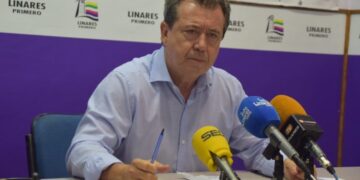 El Gobierno concede el indulto parcial al exalcalde de Linares Juan Fernández y mantiene su inhabilitación