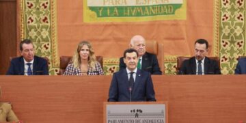 Moreno Bonilla sella su continuidad con Vox y rompe con la vía andaluza que hizo de la moderación su principal bandera
