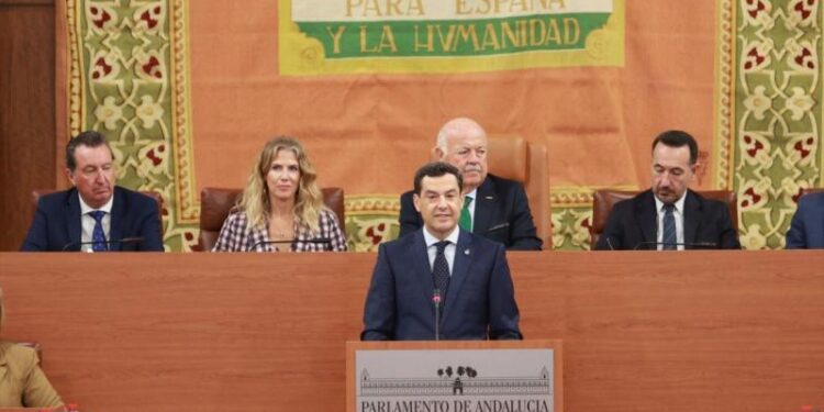 Moreno Bonilla sella su continuidad con Vox y rompe con la vía andaluza que hizo de la moderación su principal bandera