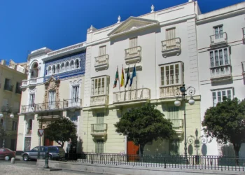 La UNED de Cádiz incorpora el nuevo Grado en Ingeniería en Inteligencia Artificial y amplía su oferta para el curso 2026-2027