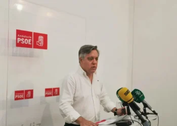 Cádiz encadena su tercer episodio de agua turbia en menos de un mes y crecen las críticas por la gestión